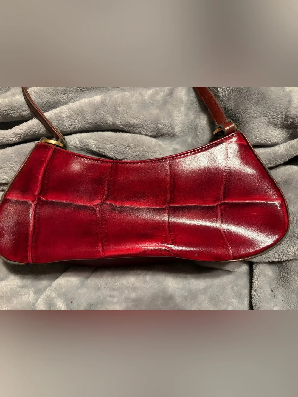 Vintage Y2K Italian Red Leather Croc Baguette Shoulder Bag